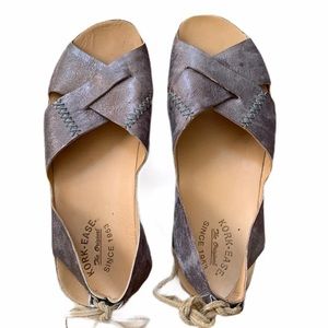 Kork-Ease Rebecca Open Toed Flat Grey Metallic Sandal Size 10